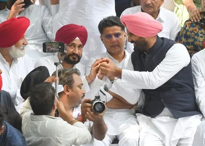 Sachin Pilot Unites Congress: ਚੰਨੀ ਤੇ ਵੜਿੰਗ ਨੂੰ ਇਕ ਮੰਚ ’ਤੇ ਲੈ ਕੇ ਆਏ ਸਚਿਨ ਪਾਇਲਟ
